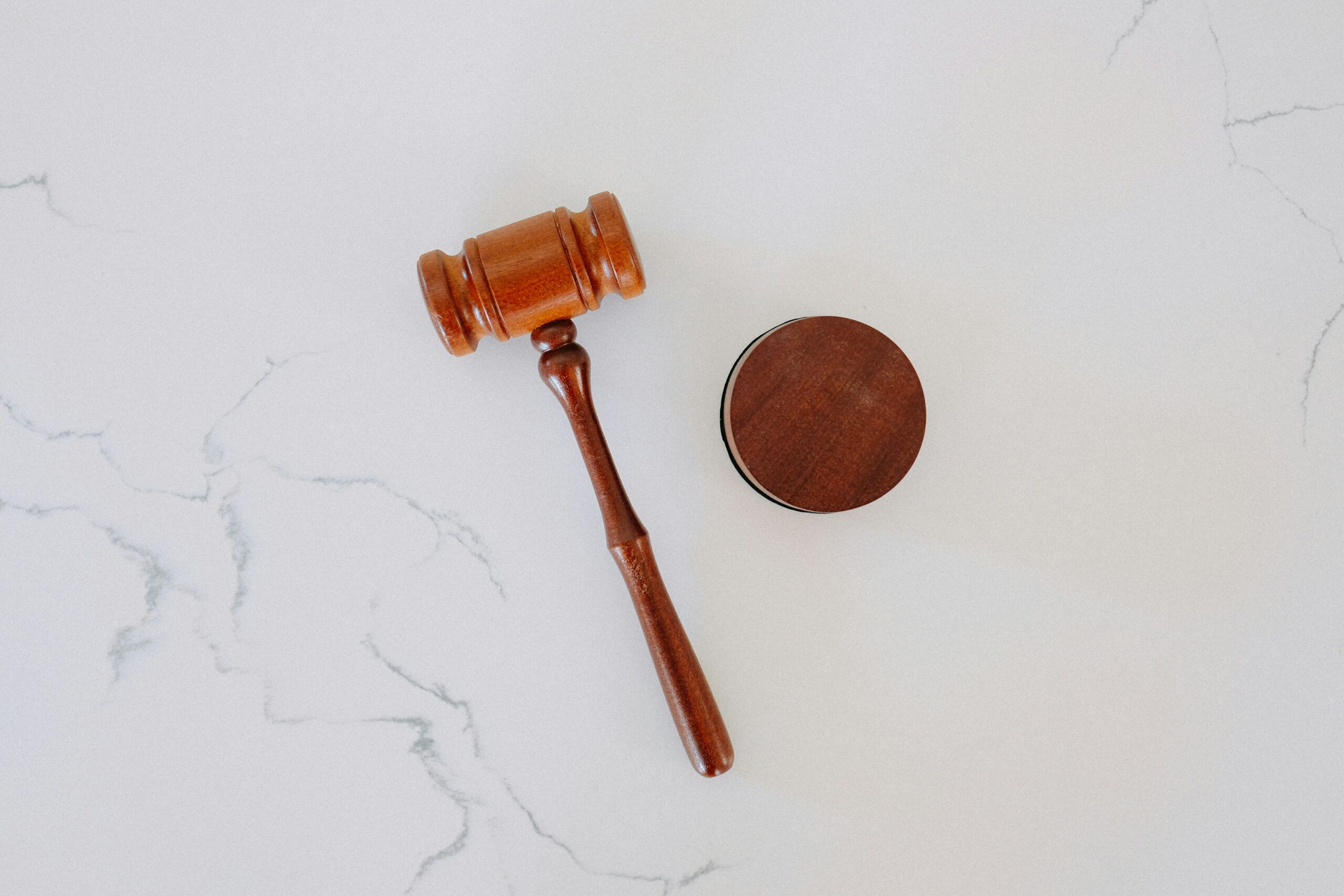 Criminal Lawyers Vs Public Defenders: Know The Difference
